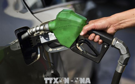 Giá dầu 20/9 tăng vọt gần 2% do dự trữ dầu thô giảm tuần thứ 5 liên tiếp