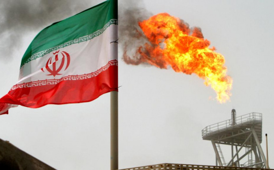 Thị trường dầu thô vẫn chưa có phản ứng rõ ràng về việc Iran bị cấm vận xuất khẩu