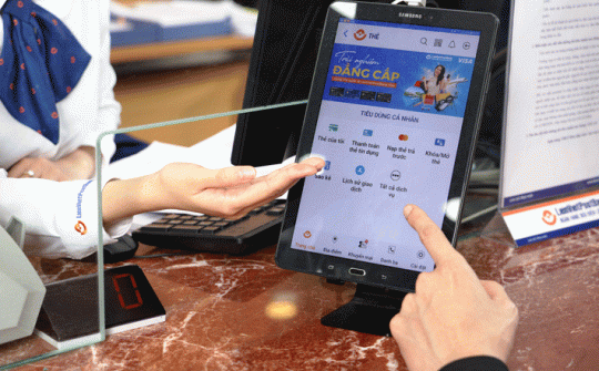 LienVietPostBank tăng tốc số hóa, chạy đua bán lẻ