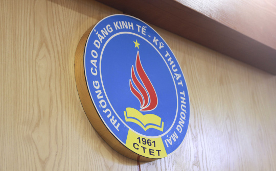Trường Cao đẳng Kinh tế Kỹ thuật Thương mại: Năm 2018 đã tổ chức tập huấn gần 16.000 học viên