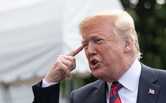 Quốc tế nổi bật: Ông Trump tạo điều kiện cho người nhập cư
