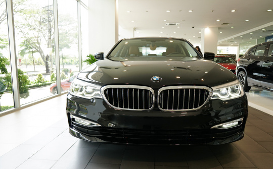 Giá bán chính thức xe BMW Series 5 hoàn toàn mới tại Việt Nam