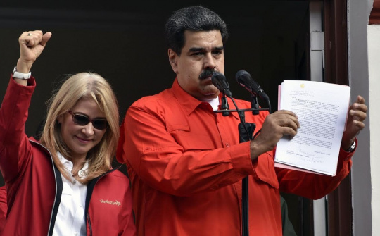 Tin ảnh: Tổng thống Venezuela Maduro không ngán Mỹ
