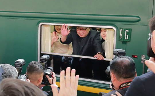 Quốc tế nổi bật: Kim Jong-un sinh nhật lần thứ 35 tại Trung Quốc