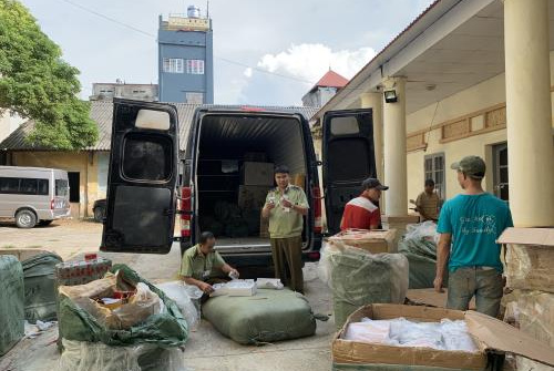 Hàng loạt túi xách, kính giả thương hiệu Chanel bất ngờ bị bắt giữ