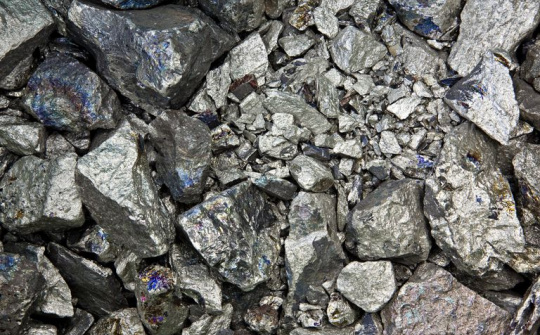 Giá nickel tại Trung Quốc sụt giảm mạnh