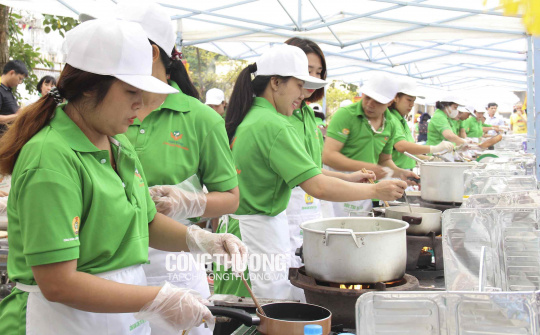 Công đoàn Công Thương Việt Nam: Nâng cao chất lượng bữa ăn ca cho người lao động