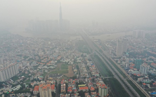 Ai cũng biết bụi mịn ảnh hưởng đến sức khỏe nhưng làm thế nào để phòng tránh?