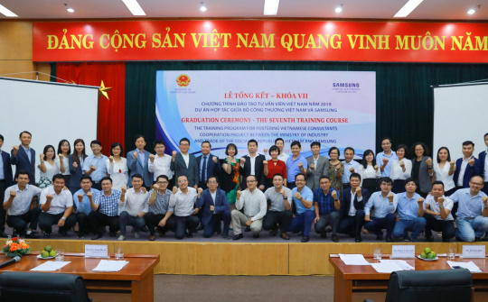 180 tư vấn viên hoàn thành Chương trình đào tạo giữa Bộ Công Thương và Samsung Việt Nam năm 2019