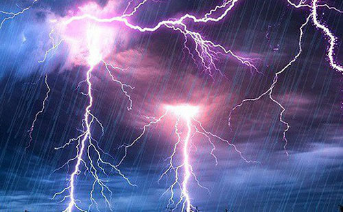Thời tiết 9/10: Cả nước có mưa rào, Bắc Trung Bộ đề phòng lốc, sét