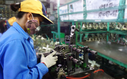 Sử dụng linh kiện trong nước: Bệ đỡ cho doanh nghiệp công nghiệp hỗ trợ