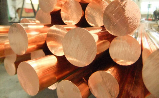 Giá đồng bật tăng trở lại sau số liệu mới về sản xuất công nghiệp của Trung Quốc