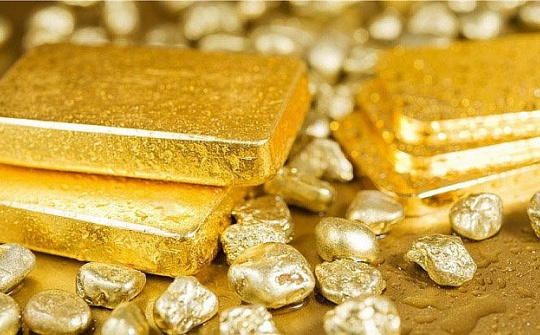 Chứng khoán tăng điểm, vàng quay đầu giảm sâu