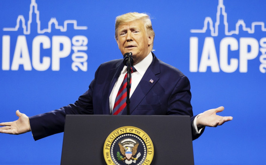 [Tin ảnh] Ông Trump "xuống nước" trước Trung Quốc
