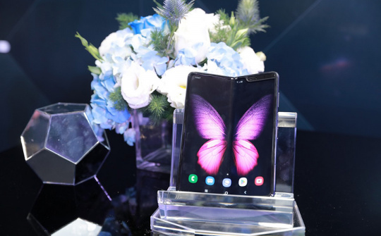 Điện thoại "siêu độc" Samsung Galaxy Fold chính thức ra mắt thị trường Việt, giá 50 triệu đồng
