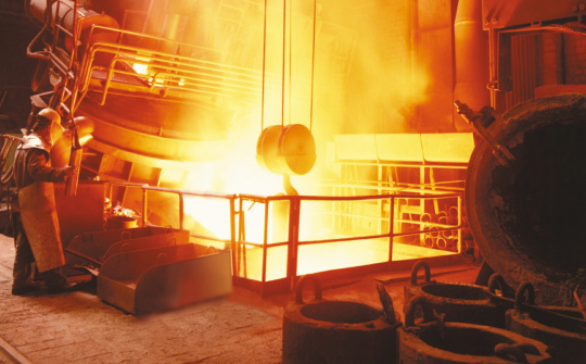 Thép Miền Nam sử dụng vật liệu chịu lửa trong luyện thép lò điện hồ quang