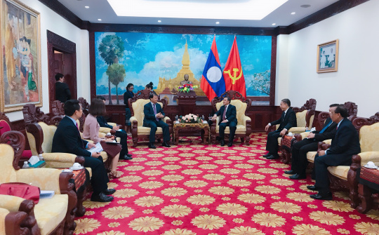 Thứ trưởng Đỗ Thắng Hải chúc mừng Quốc khánh CHDCND Lào