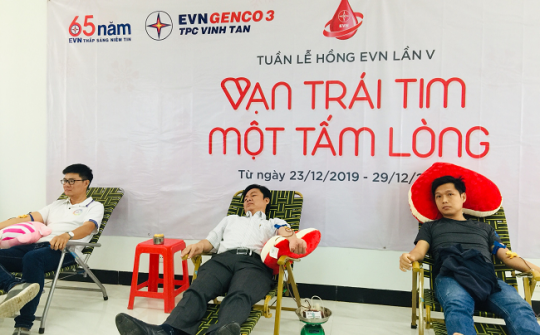 Nhiệt điện Vĩnh Tân hiến tặng máu để cứu chữa cho bệnh nhân nghèo