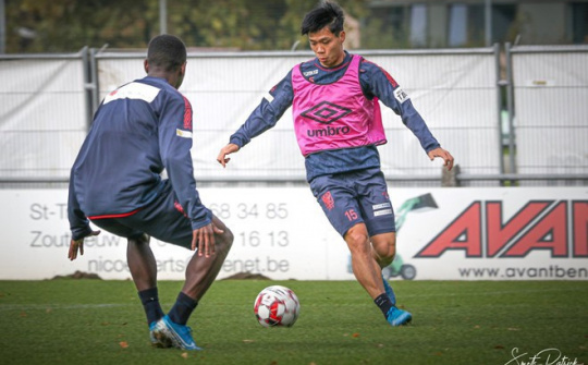 Sau Bùi Tiến Dũng, đến lượt Công Phượng vượt 9 ngàn cây số gia nhập CLB TP. Hồ Chí Minh