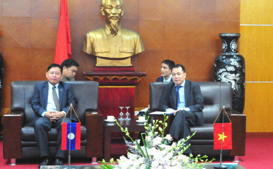 Việt Nam sẵn sàng hỗ trợ Lào phòng chống hàng giả, kiểm soát thị trường