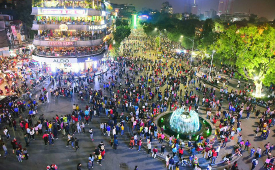 Phố đi bộ hồ Hoàn Kiếm chính thức đi vào hoạt động từ ngày 1/1/2020