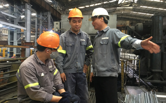 Viết lịch sử Thép Việt - Sing qua câu chuyện của ba thế hệ