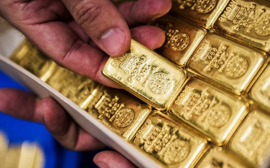 Giá vàng ngày 28/12: Đứng vững trên đỉnh 3 tháng nhờ... đồng USD mất giá mạnh