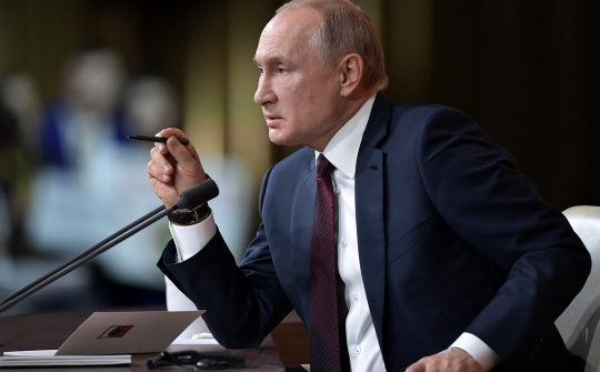 [Tin ảnh] Điều cần nhất với ông Putin là ngủ đủ giấc