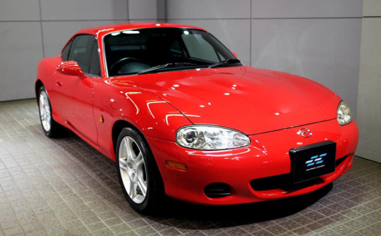 Mazda MX-5 Miata siêu hiếm được rao bán giá ngang siêu xe