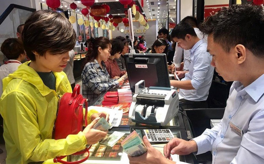 Giá vàng hôm nay 20/2: Bất ngờ tăng 260 nghìn đồng mỗi lượng