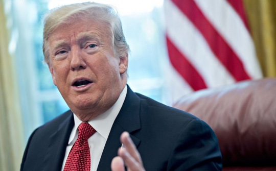 Quốc tế nổi bật: Ông Trump viết Twitter trước khi lên đường sang Việt Nam