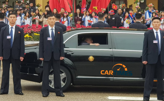 Tận mắt “ngắm” xe bọc thép của nhà lãnh đạo Triều Tiên Kim Jong-un lăn bánh tại Đồng Đăng