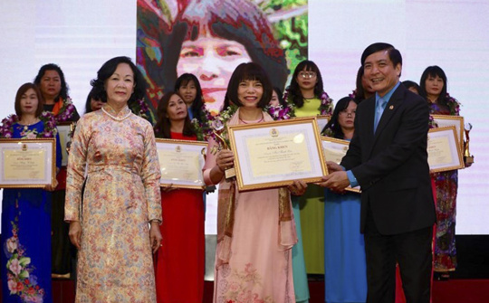 Cán bộ Công đoàn ngành Công Thương được vinh danh Nữ công tiêu biểu toàn quốc 2019