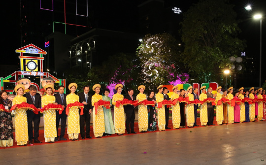 Khai mạc đường hoa Nguyễn Huệ Tết Kỷ Hợi 2019