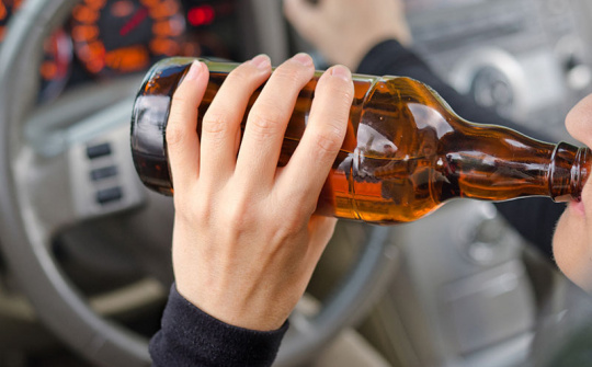 3 ngày Tết, bạn có uống rượu bia khi lái xe?
