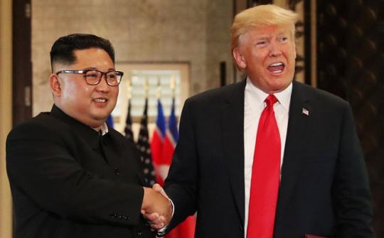 Tin ảnh: Trump vẫn muốn gặp lại Kim