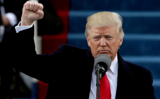 Tin ảnh: Donald Trump không phù hợp làm tổng thống