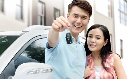 Chị em mua ô tô, phải đẹp - rẻ - tiện