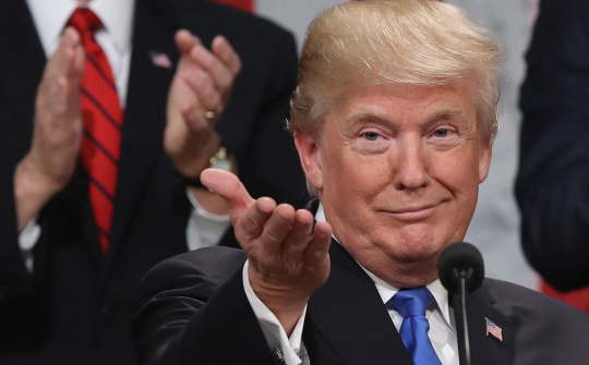 Tin ảnh: Tổng thống Trump vô can