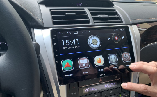 Có một loại màn hình “cực hay”, giá “cực yêu” lắp trên ô tô tại Việt Nam