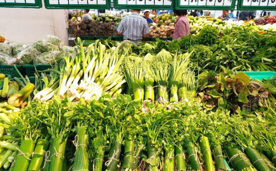 Hàng loạt kênh bán lẻ hiện đại dùng lá chuối gói thực phẩm