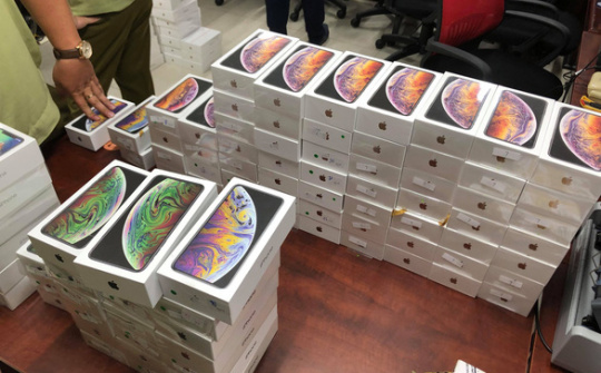 Hàng trăm chiếc Iphone, Ipad nhập lậu bị tạm giữ