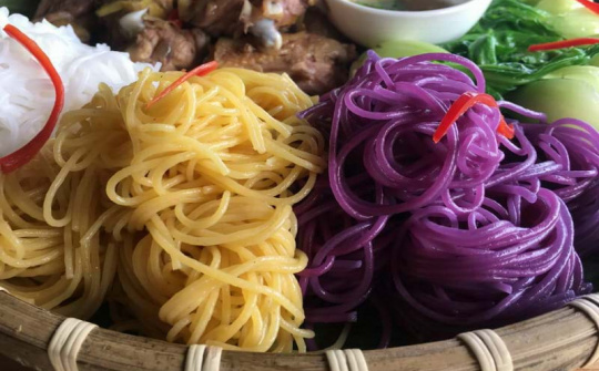 Vàng son bún bắp