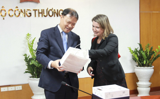 Hướng tới cán cân thương mại bền vững Việt Nam - Hoa Kỳ