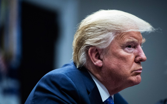 Tin ảnh: Đến lượt ông Trump đi kiện