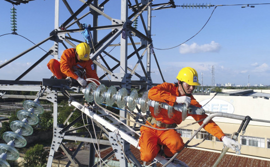Bộ Công Thương: Đặt mục tiêu chỉ số tiếp cận điện năng tăng 5-7 bậc đến năm 2021