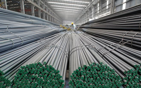 Sản xuất và tiêu thụ thép tăng mạnh trong 4 tháng đầu năm