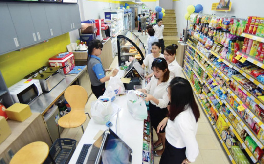 Ai quyết định số phận của cửa hàng tiện lợi