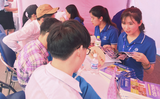 Gần 10.000 cơ hội việc làm hấp dẫn cho sinh viên UNETI