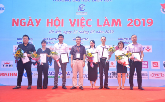 Ngày hội việc làm EPU năm 2019 - Cầu nối nguồn nhân lực giữa doanh nghiệp và sinh viên